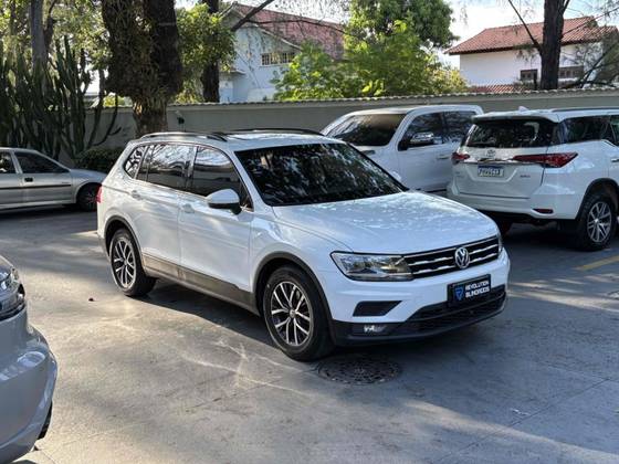 VOLKSWAGEN TIGUAN 1.4 250 TSI TOTAL FLEX ALLSPACE TIPTRONIC VOLKSWAGEN TIGUAN 1.4 250 TSI TOTAL FLEX ALLSPACE TIPTRONIC